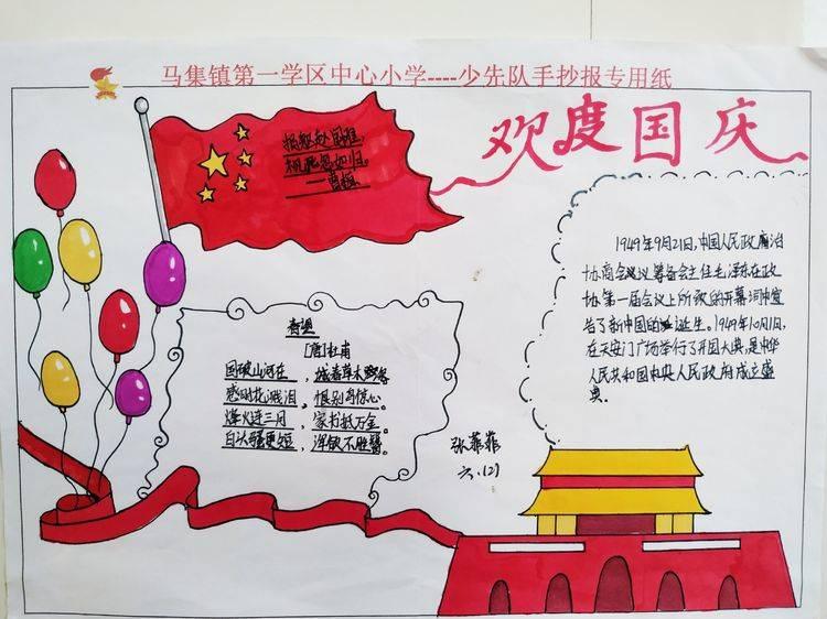 张馨予罕见衣帽间,乍一看以为在商场里,陈列摆放像是服装店