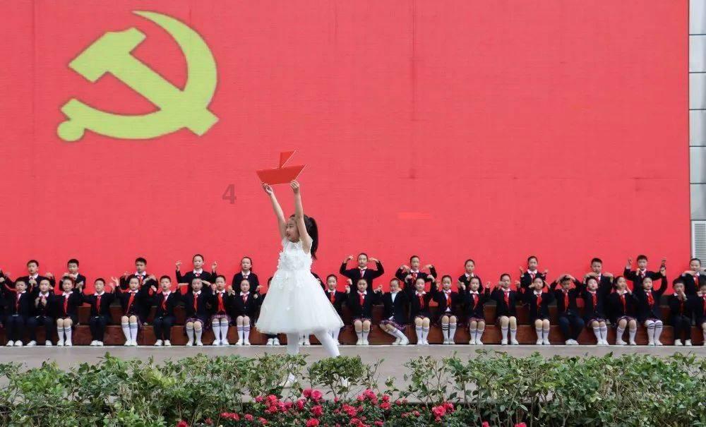 我今天跟她表白了，女生竟然到现在都没有回我信息？游戏画面