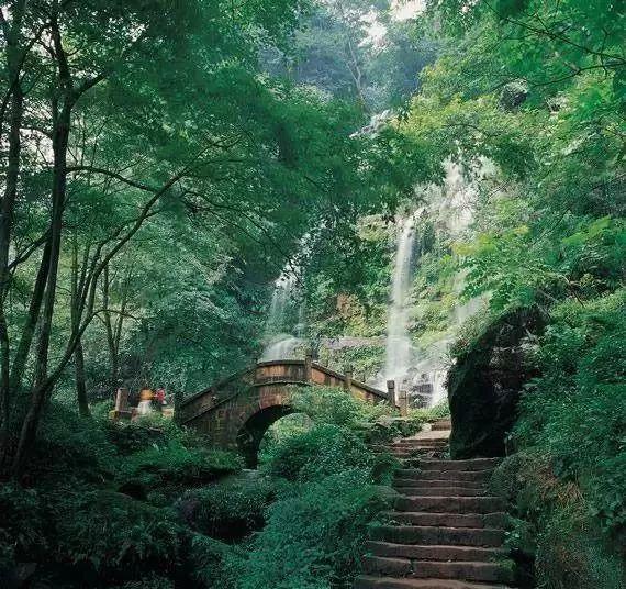 太原小店区多彩文旅活动迎“双节”