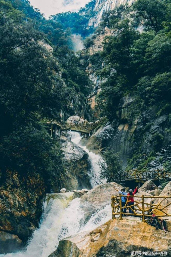 夏日时尚的爱丽